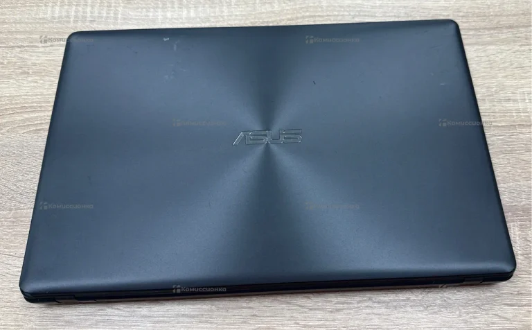 Ноутбук asusx552e