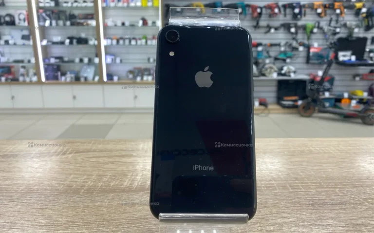Apple iPhone XR 64GB..