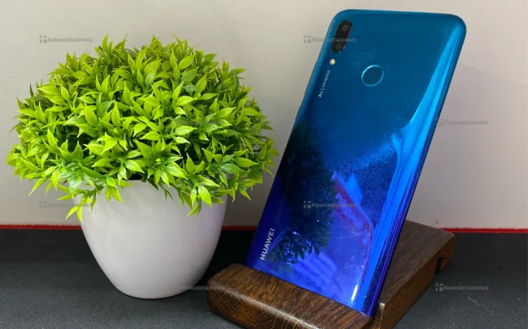 Huawei P smart 2019 3/32 ГБ