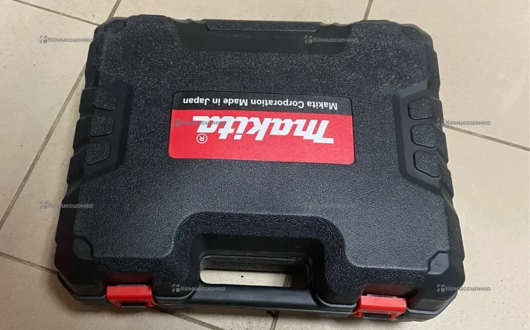 Аккумуляторная мойка Makita