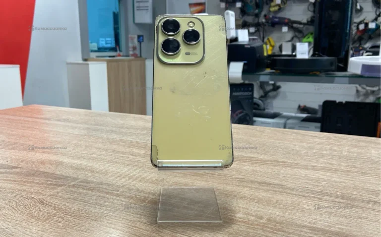 Infinix HOT 40 Pro 8/256 ГБ