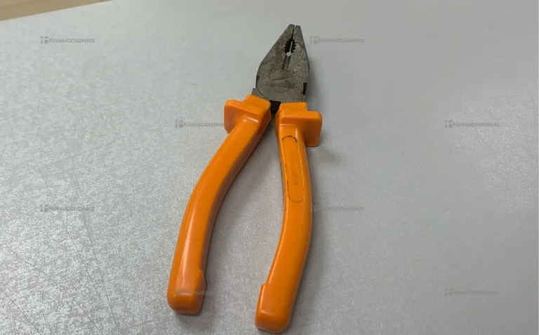 Плоскогубцы Sparta