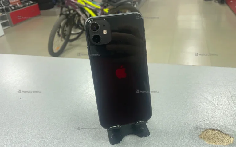 Apple iPhone 11 4/128 ГБ