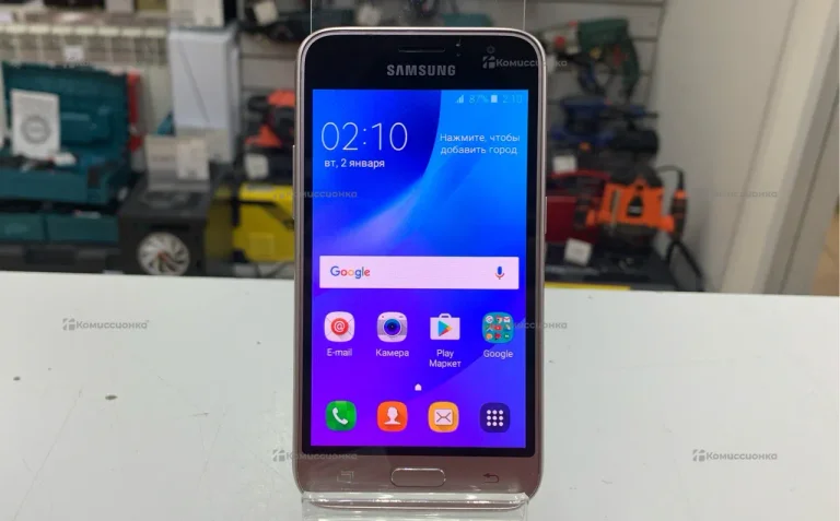 Samsung Galaxy J1 (2016) 1/8 ГБ