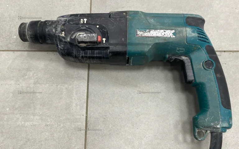Перфоратор Makita hr2652