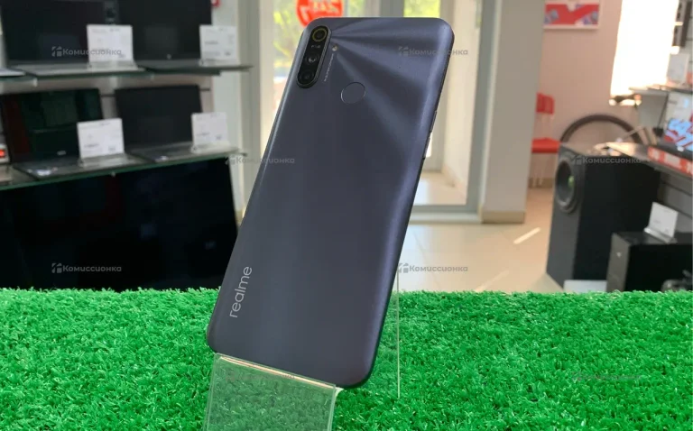 Realme C3 3/64 ГБ