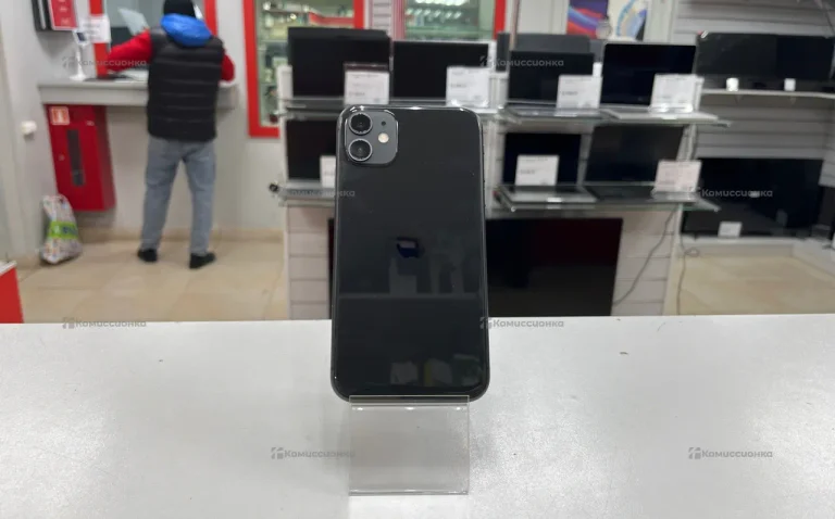 Apple iPhone 11 4/64 ГБ