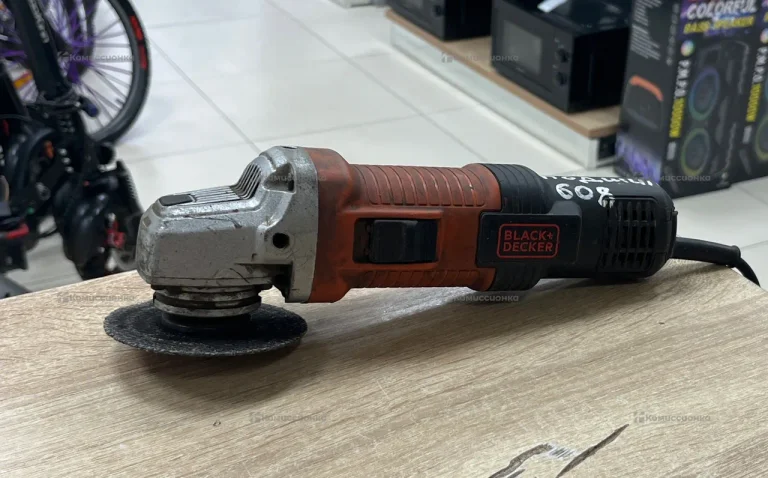 УШМ black decker G850