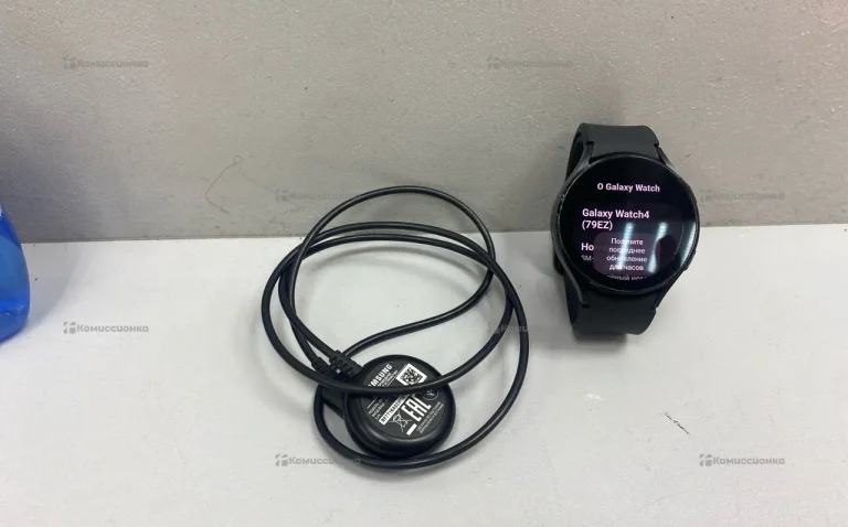 Часы  Samsung Galaxy watch 4 44mm