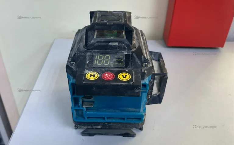 Лазерный уровень 4D Makita реплика