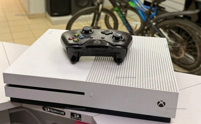 Приставка Xbox One S 500 ГБ