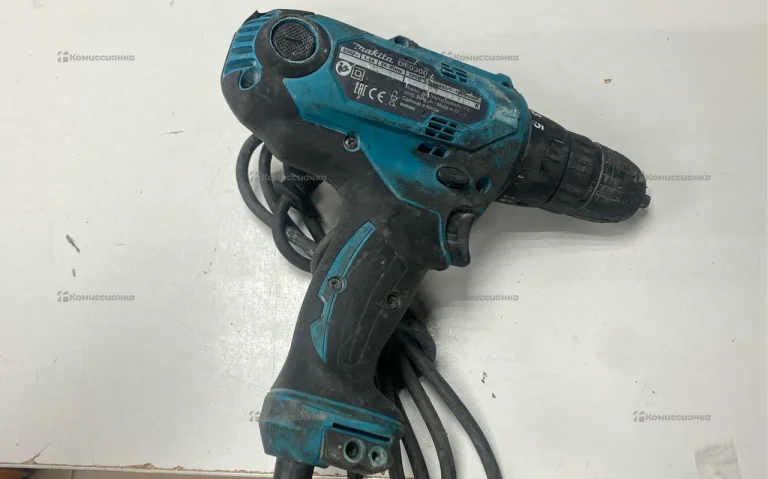 Сетевая дрель-шуруповерт Makita DF0300
