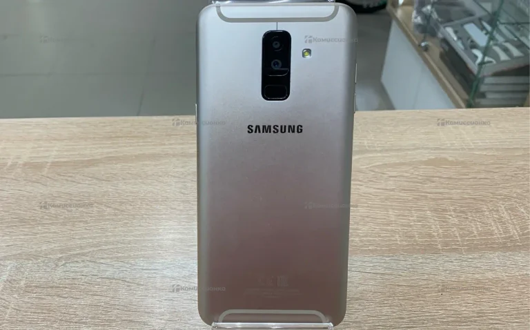 Samsung Galaxy A6+ (2018) 3/32 ГБ