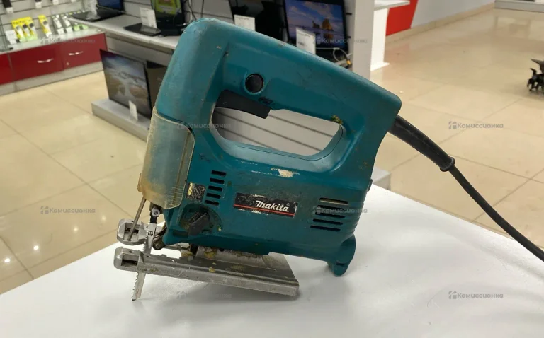 Электролобзик makita 4324