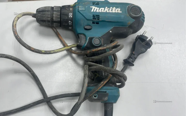 Сетевая дрель-шуруповерт Makita DF0300