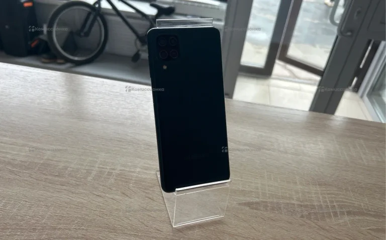 Samsung Galaxy M12 3/32 ГБ