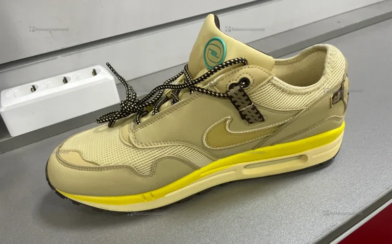 Кроссовки Nike Signal 42 Rep