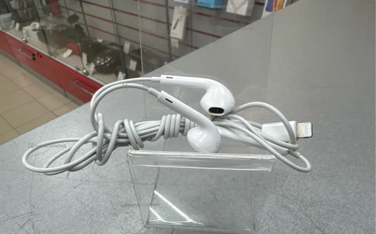 Наушники Apple для iPhone