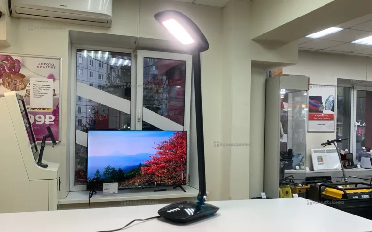 Светильник с зарядкой