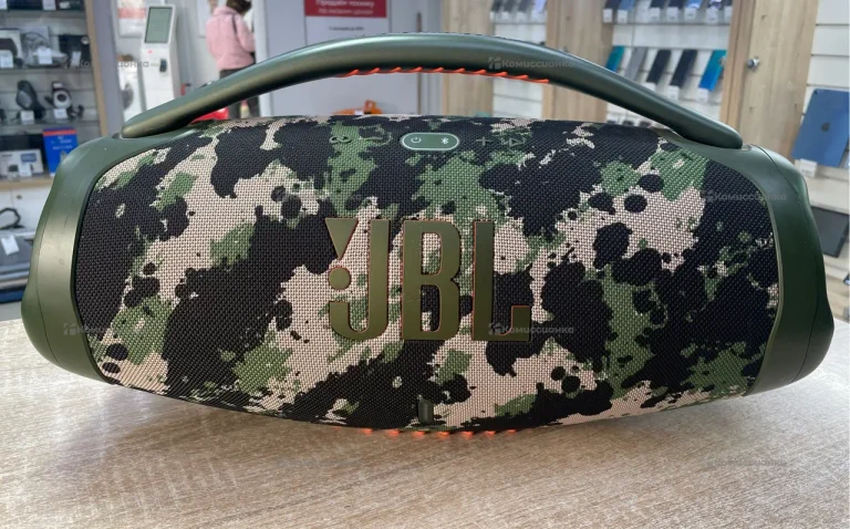 Колонка JBL BoomBox3