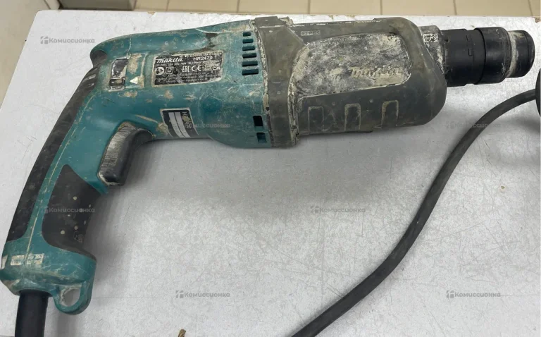 Перфоратор Makita 2470.