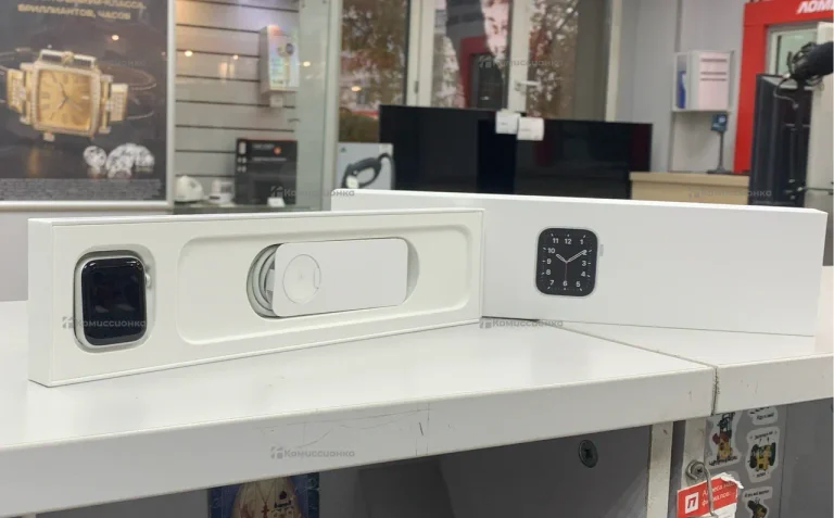 Часы  Apple Watch SE 40mm