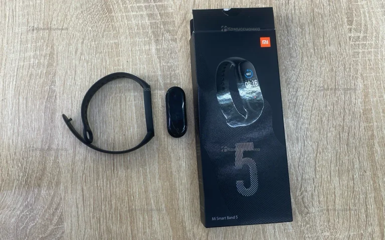Фитнес браслет Xiaomi Smart Band 5
