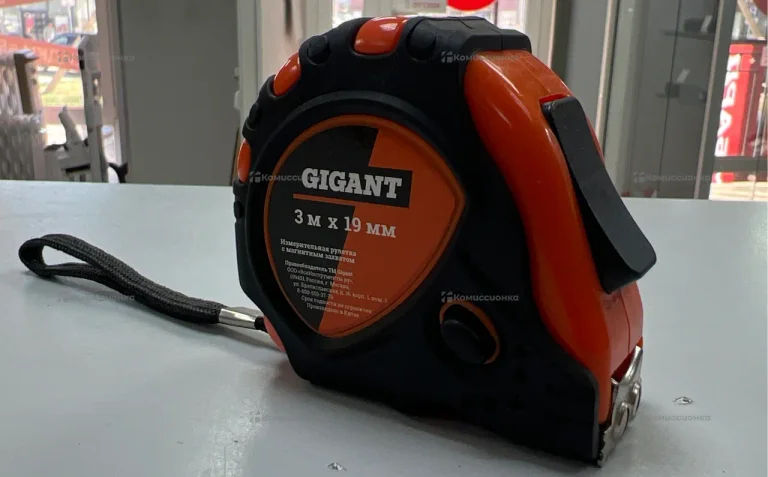 Рулетка GIGANT 3m x 19mm