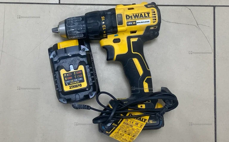 Бесщеточная дрель-шуруповерт Dewalt  DCD777 type 2