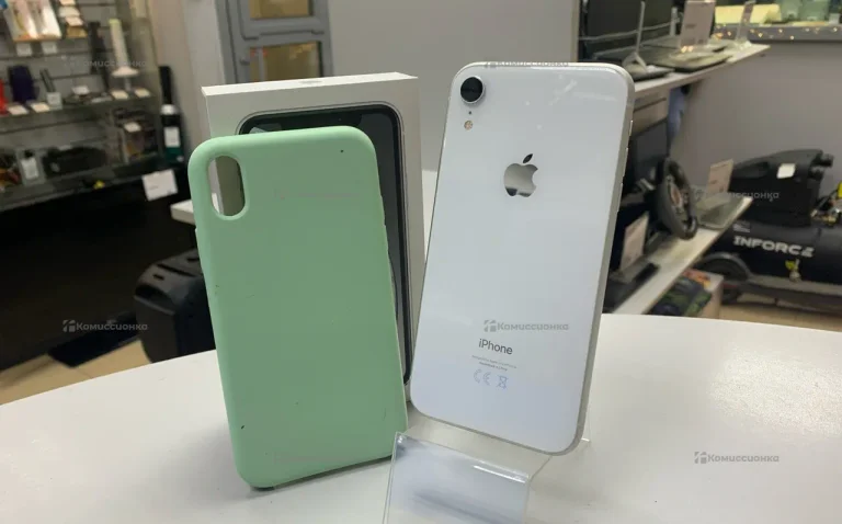 Apple iPhone XR 3/64 ГБ