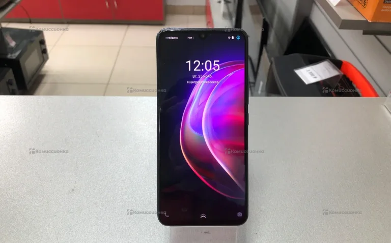Vivo V21 8/128 ГБ