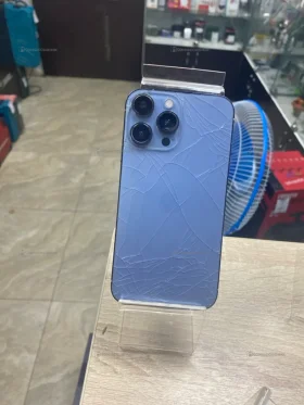 Apple iPhone XR 3/128 ГБ в корпусе 13 pro