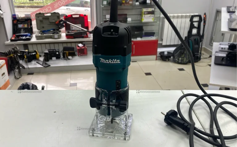 Фрезер кромочный Makita 3711