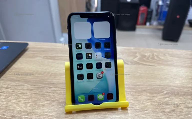Apple iPhone 11 4/128 ГБ