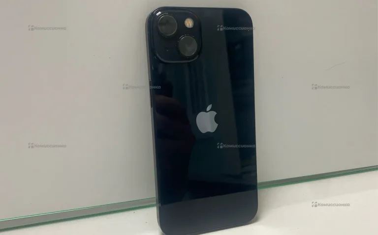 Apple iPhone 13 256 ГБ.