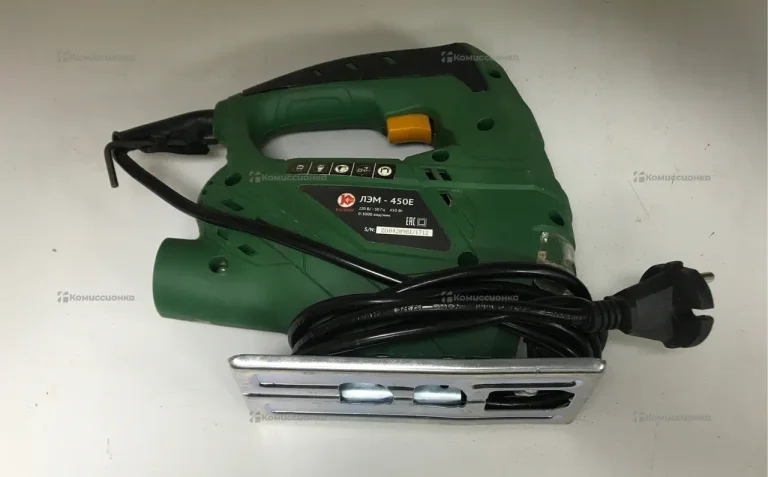 Электролобзик Калибр ЛЭМ-450Е