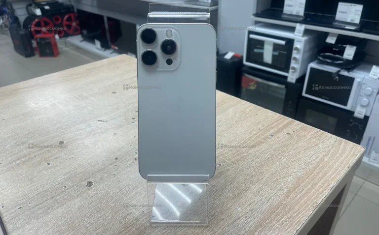 Apple iPhone XR 4/128 ГБ