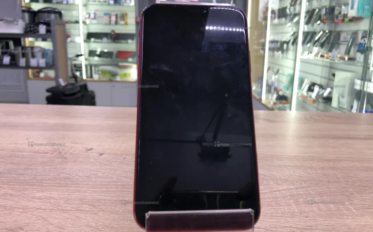 Apple iPhone 11 4/64 ГБ