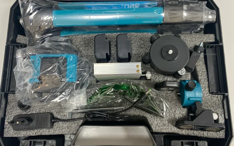 Лазерный уровень Makita реплика