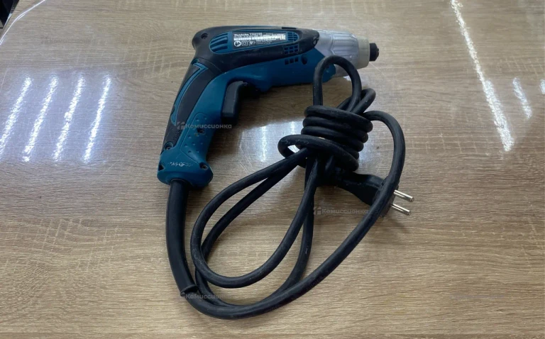 Винтоверт makita TD0100