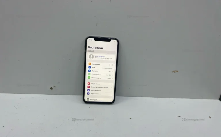 Apple iPhone X 3/64 ГБ