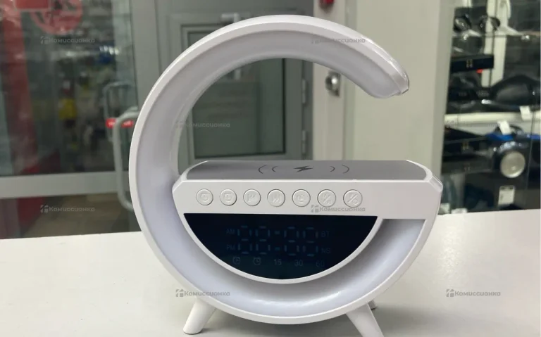 Часы-Колонка полумесяц