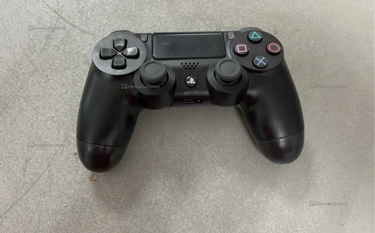 Sony геймпад PS4