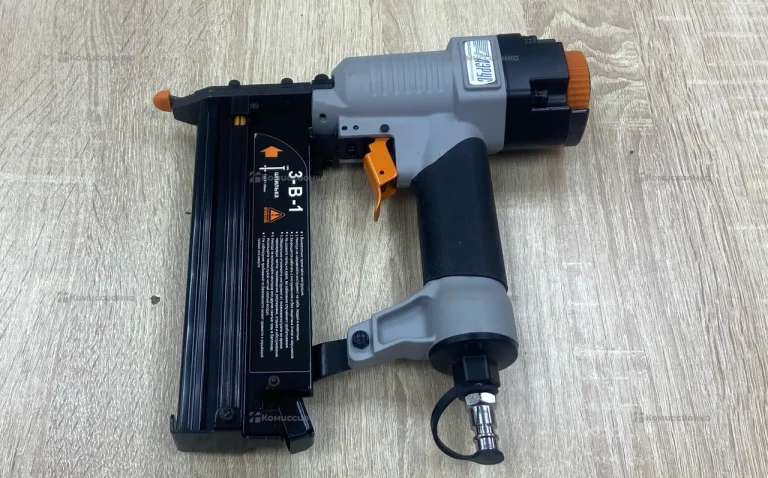 Компрессор масляный FoxWeld Aero 5940 220/24