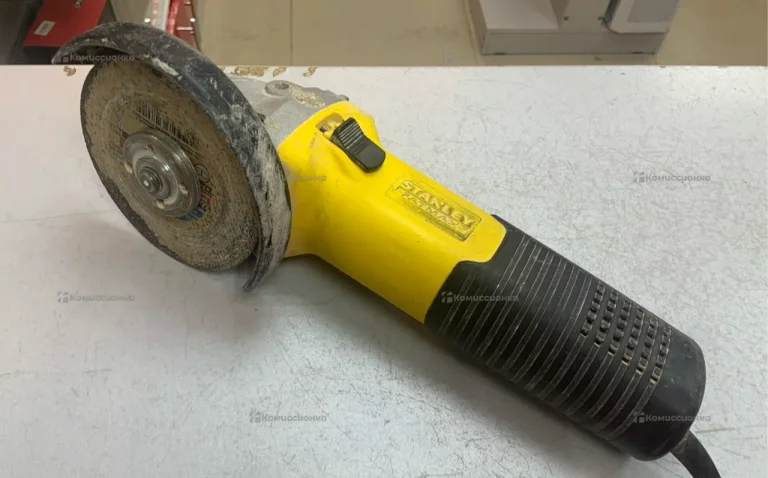 УШМ (болгарка) Stanley Fatmax FMEG825