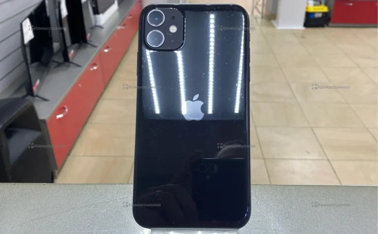 Apple iPhone 11 4/128 ГБ