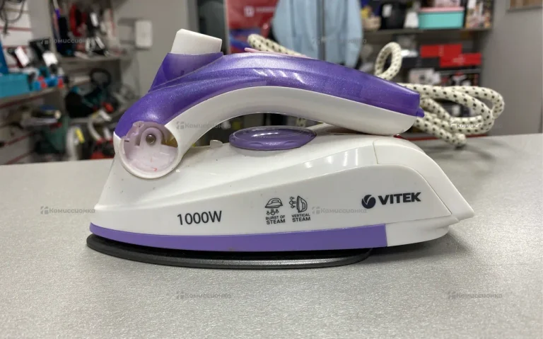 Утюг Vitek