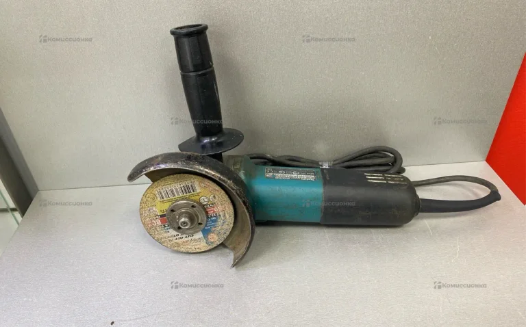 УШМ Makita 9558HNR