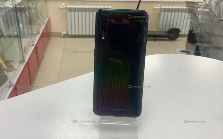 Samsung Galaxy A50 4/64 ГБ