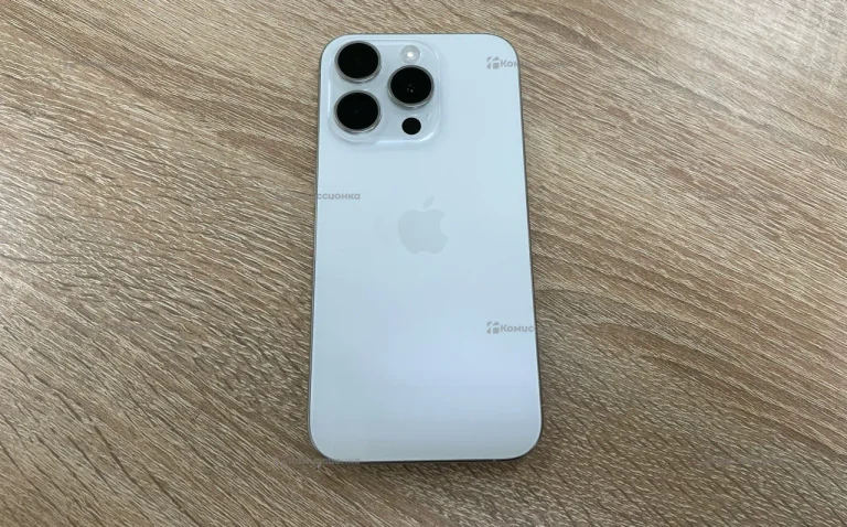 Apple iPhone 15 Pro 8/128 ГБ